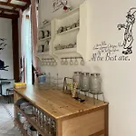 Frankie's House Couette-café