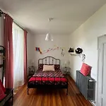 Couette-café Frankie's House