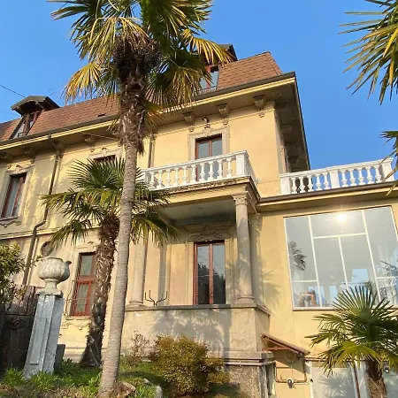 Frankie's House * 기파